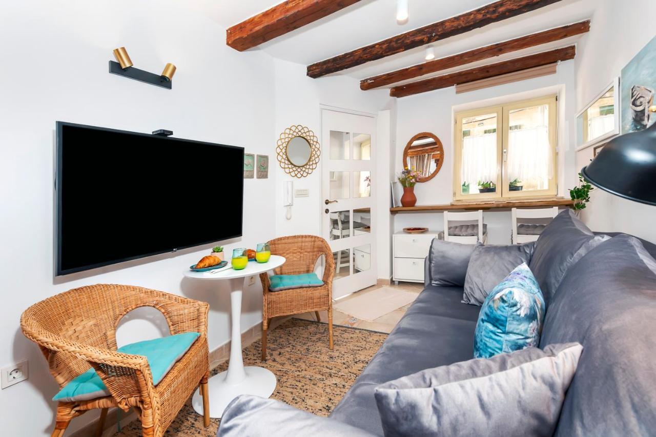 Wishing Well Garden Apartment