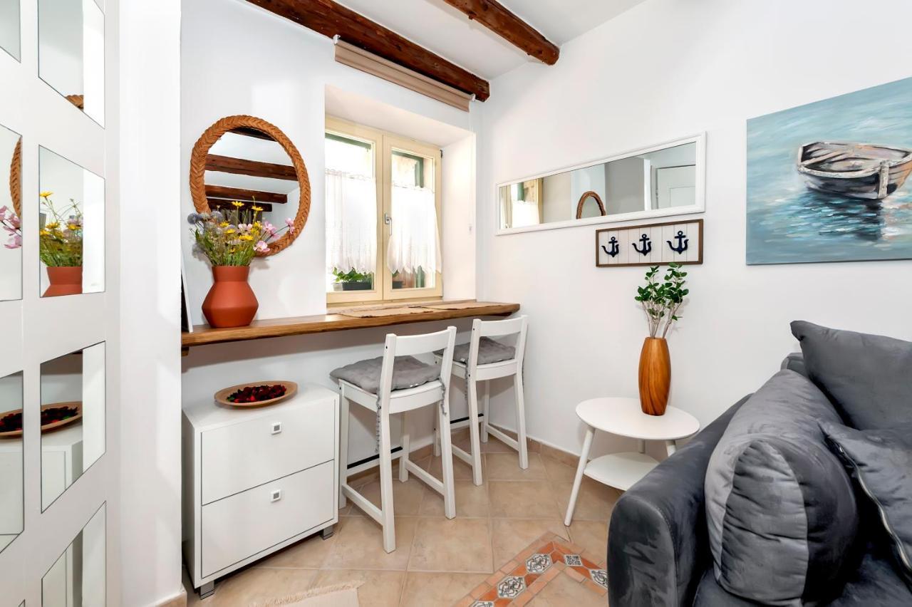 Wishing Well Garden Apartment Rovinj